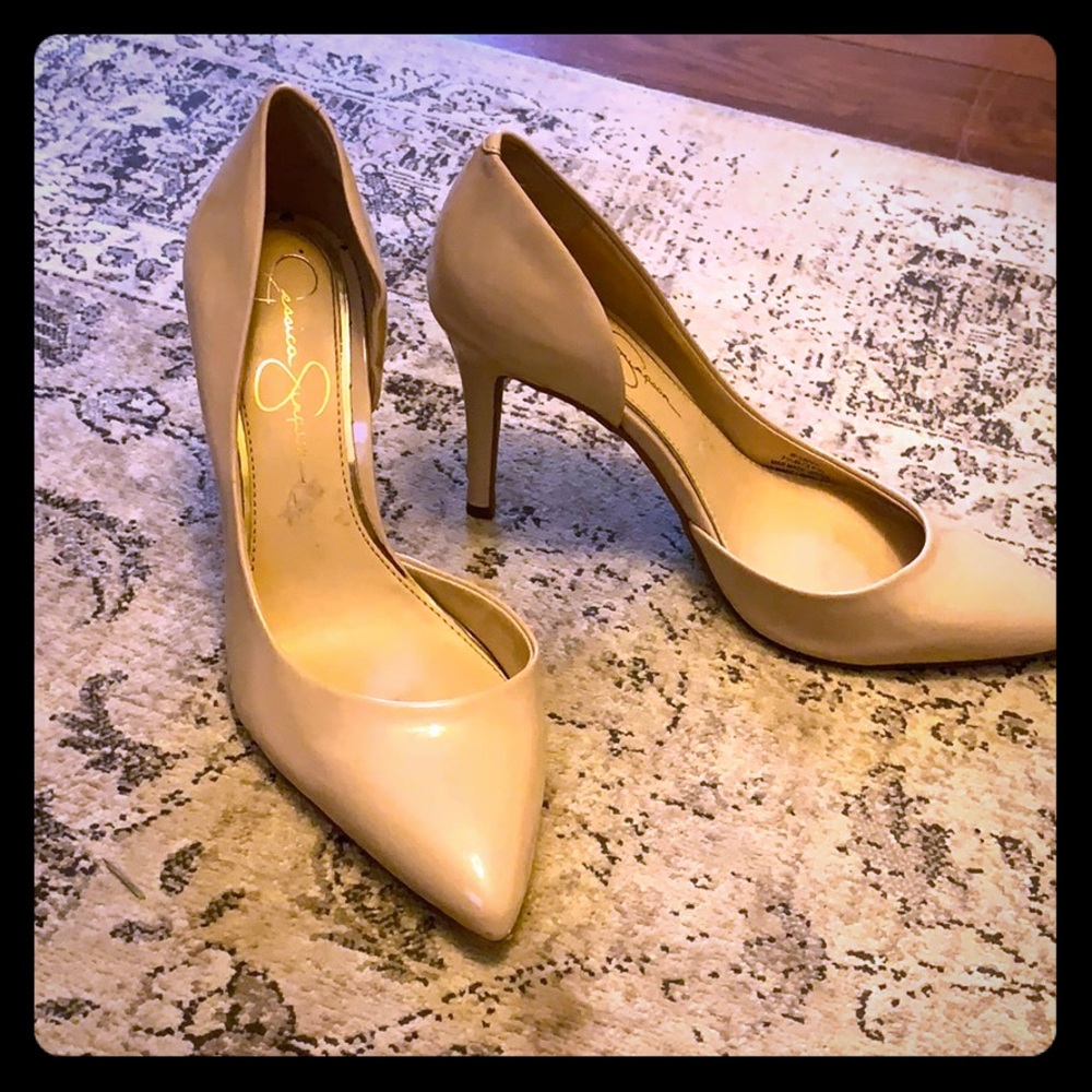 Jessica Simpson nude heels